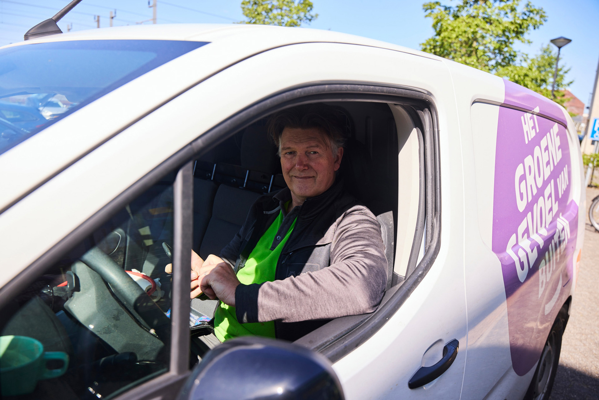 Servicemedewerker Hans (1)